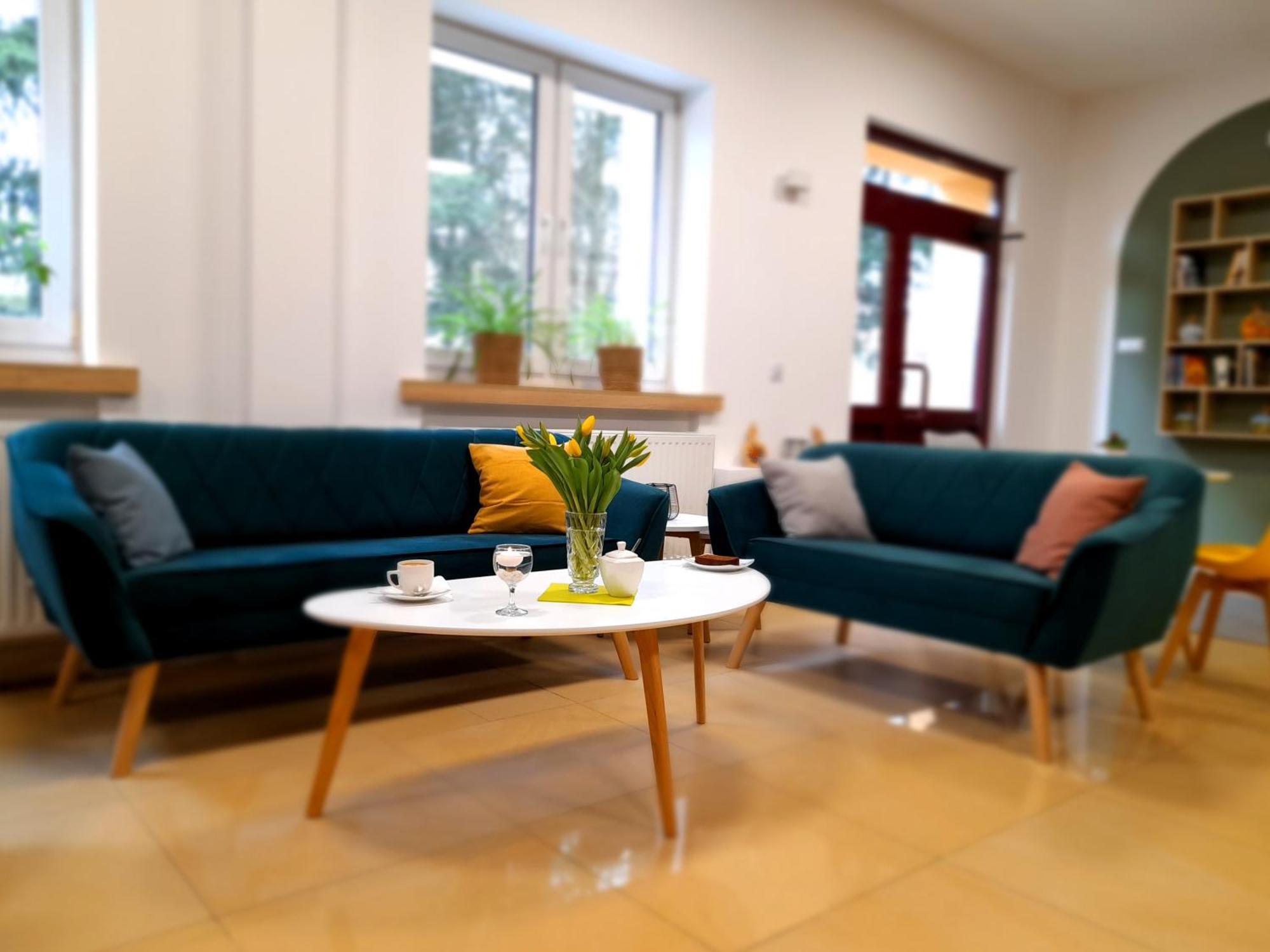 Dom Bez Scian Otel Gubin Dış mekan fotoğraf