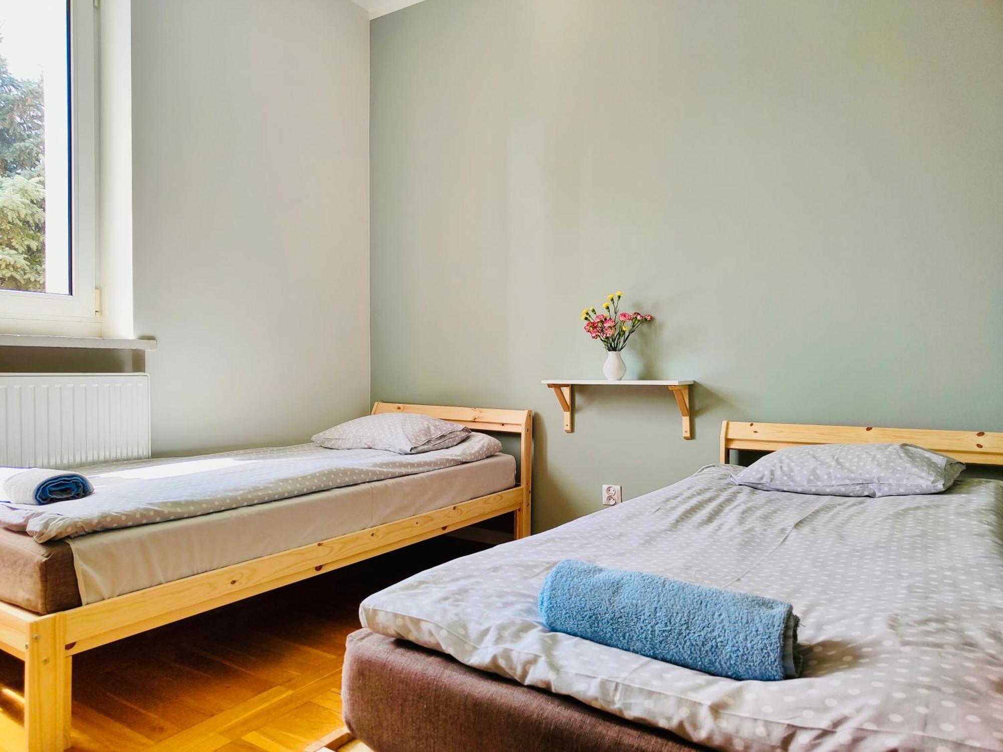 Dom Bez Scian Otel Gubin Dış mekan fotoğraf